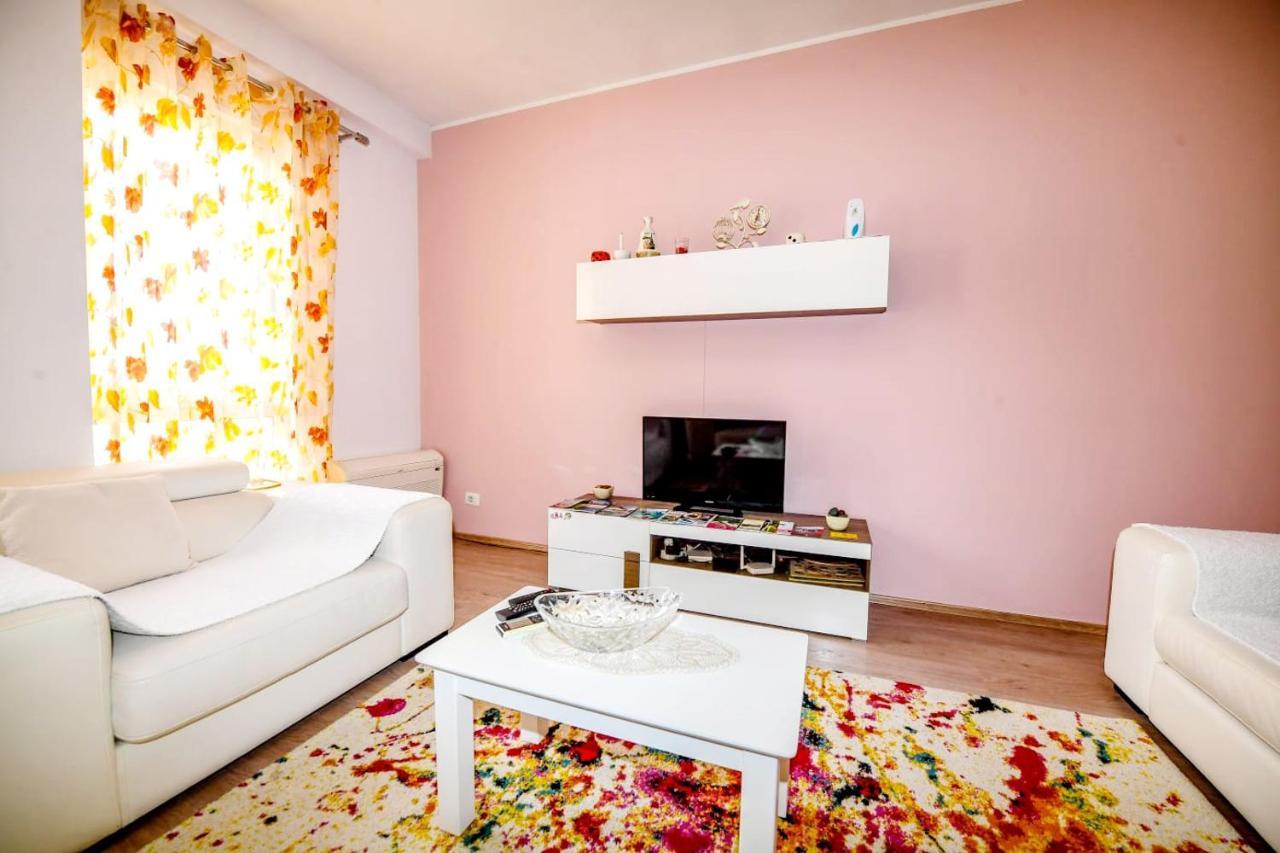 Happy Stories' Apartment In City Centre Shkodër Buitenkant foto